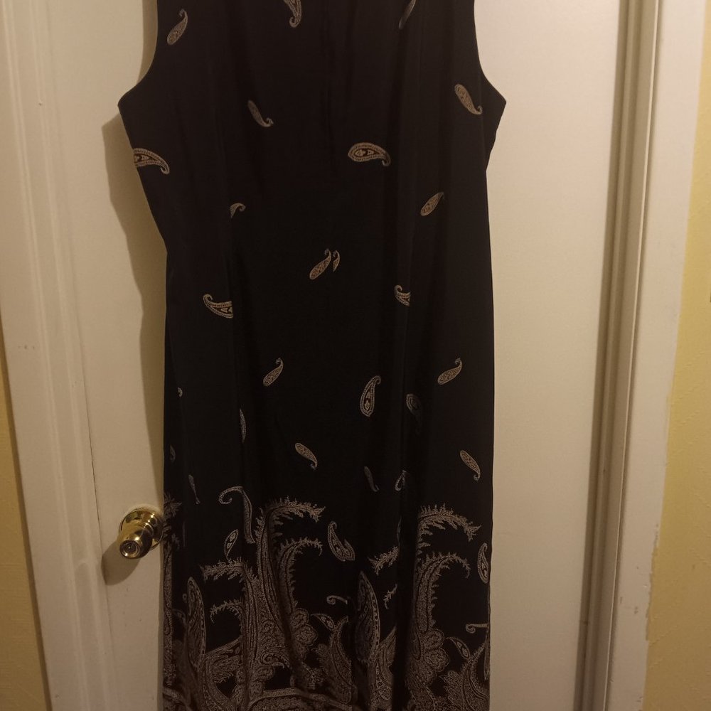Black Patterned Dress - Picture 2 of 7